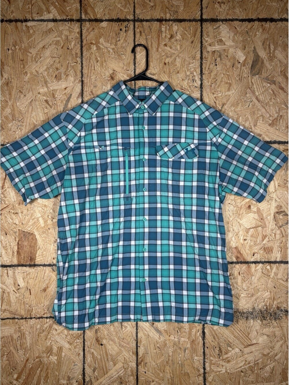 Under Armour Short Sleeve Button Shirt Men's 2XL XXL Green Blue Plaid Check